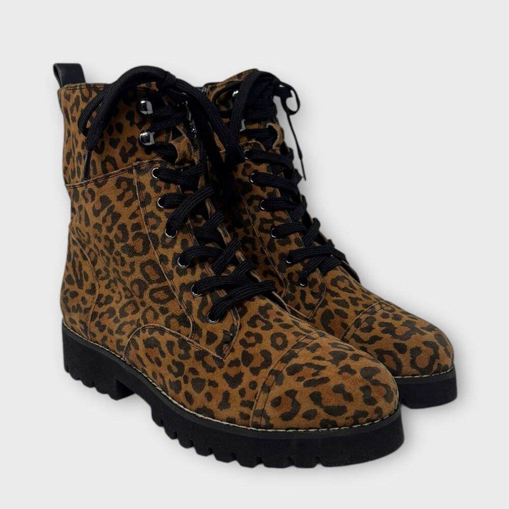 Donald J. Pliner Easel Suede Leopard Print Lace-Up Combat Boot Size 6.5